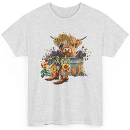 Cute Highland Cow In Metal Tub Western Cow Cowboy Boots Classic Unisex T-Shirt