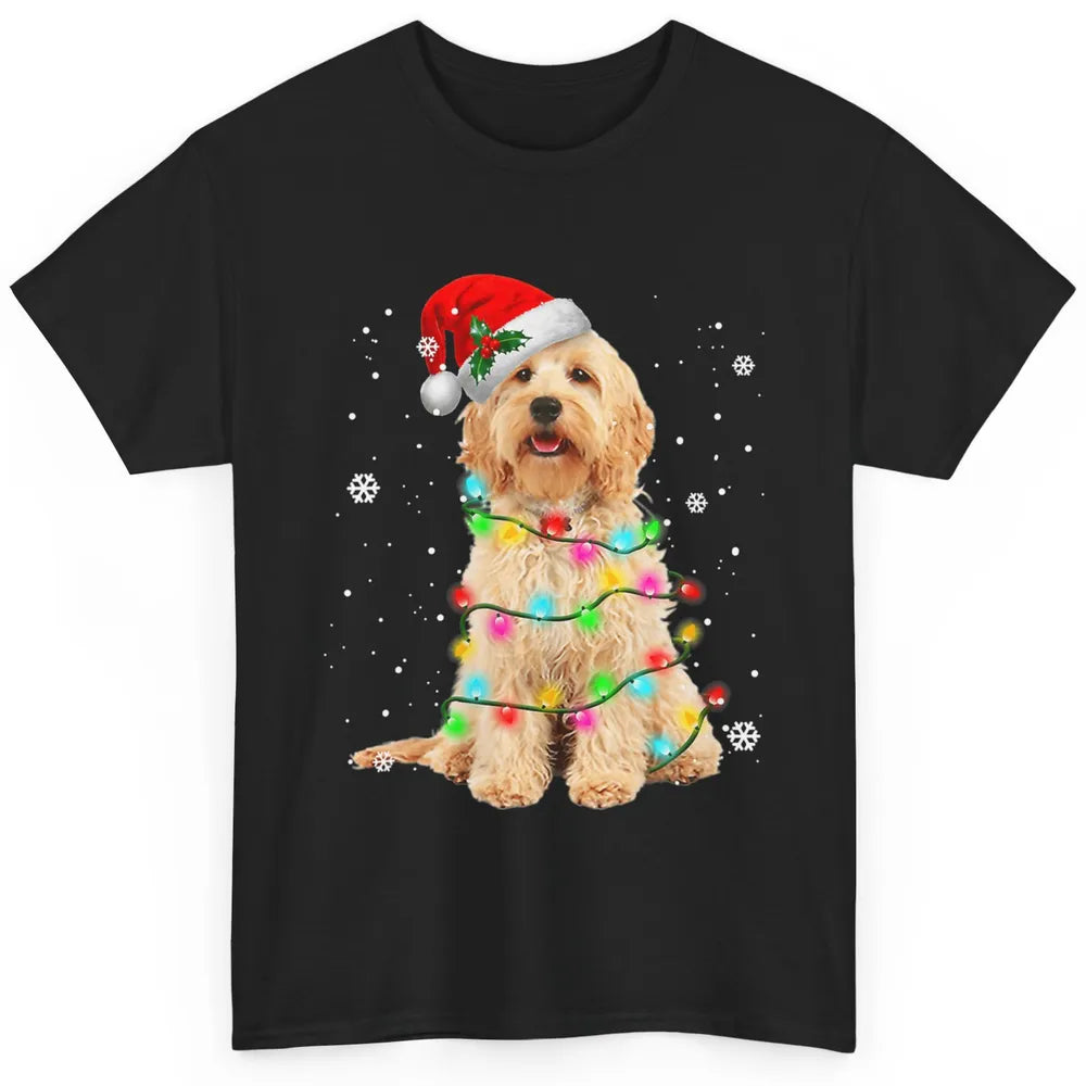 Merry Christmas Golden Doodle Dog Santa Hat Xmas Tree Lights Classic Unisex T-Shirt