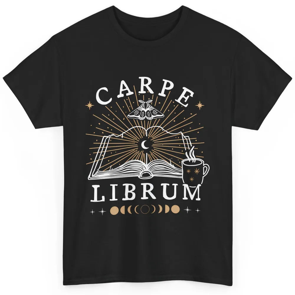 Carpe Librum Dark Academia Aesthetic Moth Book Witchy Gothic Classic Unisex T-Shirt