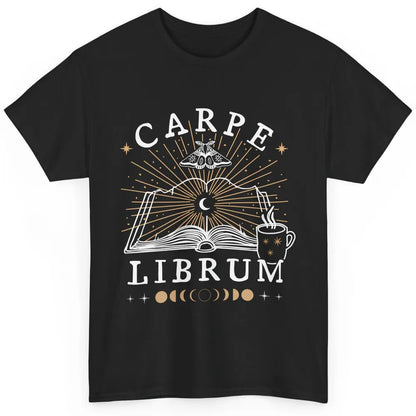 Carpe Librum Dark Academia Aesthetic Moth Book Witchy Gothic Classic Unisex T-Shirt