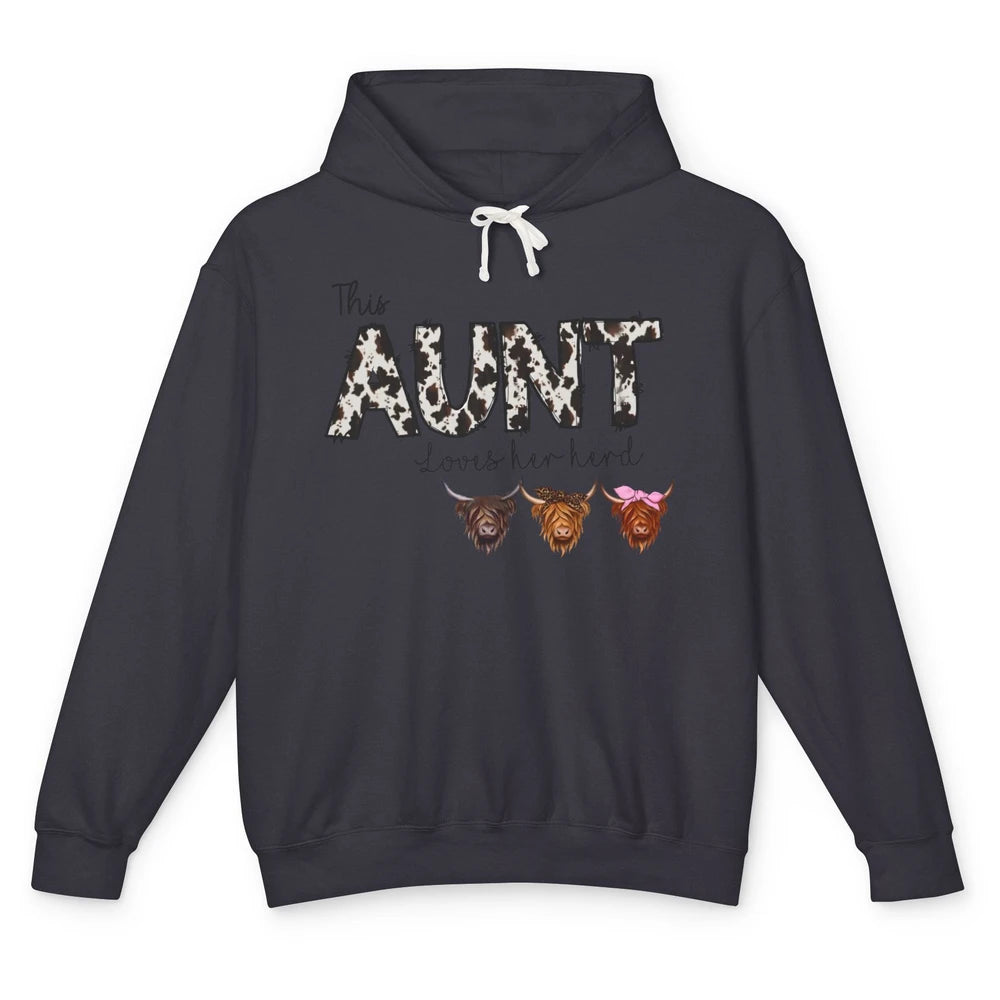 Cowhide This Aunt Love Her Herd Highland Cow Western Auntie Unisex Lightweight Hoodie