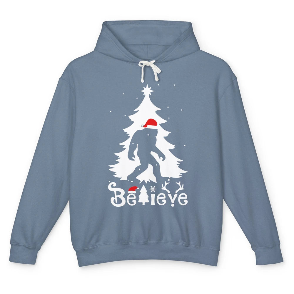 Funny Santa Bigfoot Believe Christmas Tree Sasquatch Lovers Unisex Lightweight Hoodie