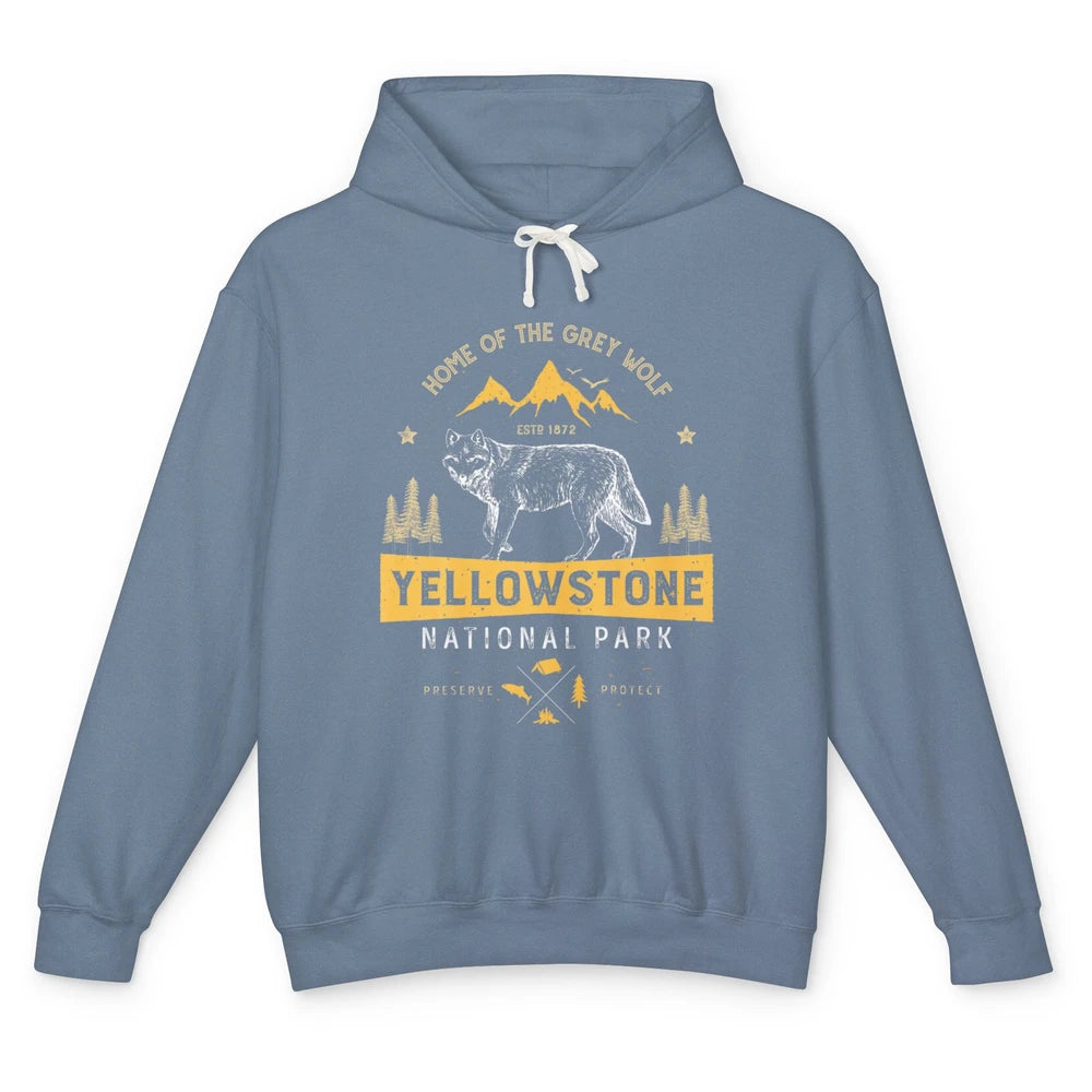 Yellowstone National Park Home Grey Wolf Vintage Wild Nature Unisex Lightweight Hoodie