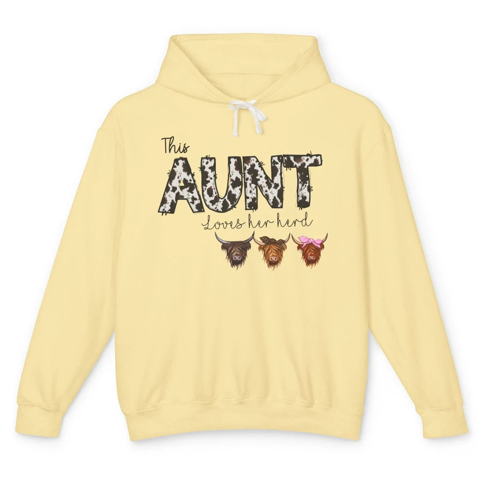 Cowhide This Aunt Love Her Herd Highland Cow Western Auntie Unisex Lightweight Hoodie