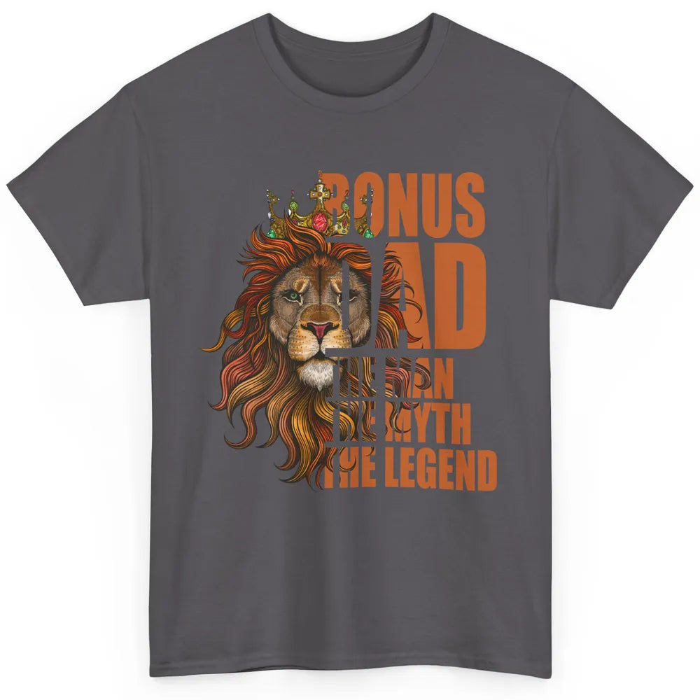 Vintage Lion Bonus Dad The Man The Myth The Legend Dad Gift Classic Unisex T-Shirt