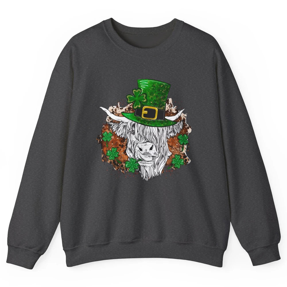 St Patrick's Day Highland Cow With Hat And Clover Shamrock Unisex Crewneck Sweatshirt