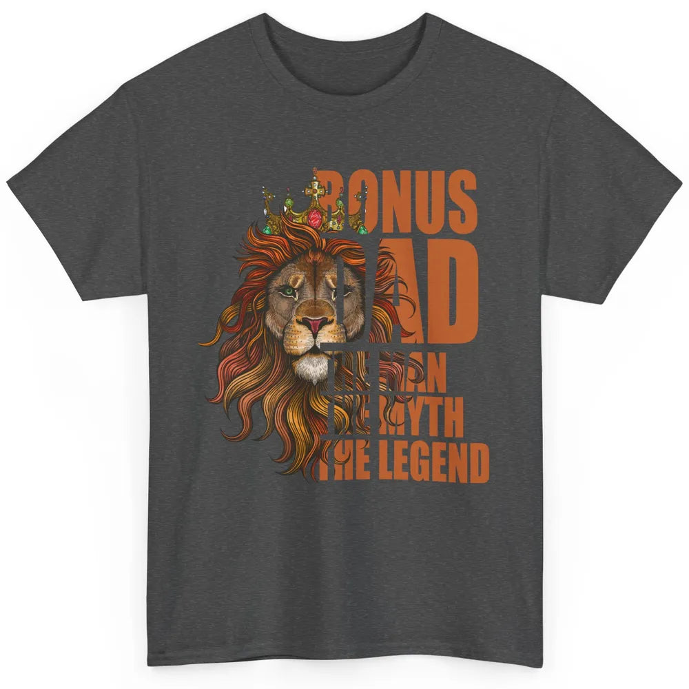 Vintage Lion Bonus Dad The Man The Myth The Legend Dad Gift Classic Unisex T-Shirt