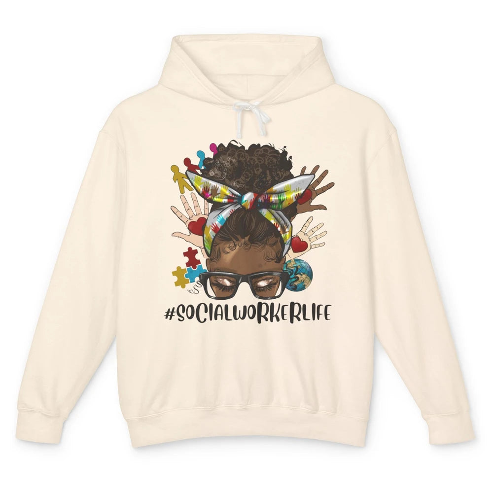 Social Worker Life Messy Bun Black Girl Glasses Be Kind Unisex Lightweight Hoodie