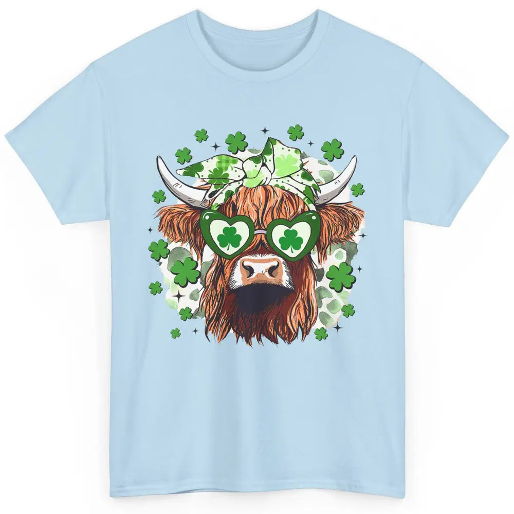 St Patrick Highland Cow Shamrock Bandana Western St Paddy Classic Unisex T-Shirt