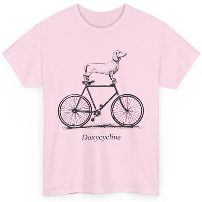 Dachshund On Bicycle Doxycycline Pun Veterinary Vet Tech Classic Unisex T-Shirt