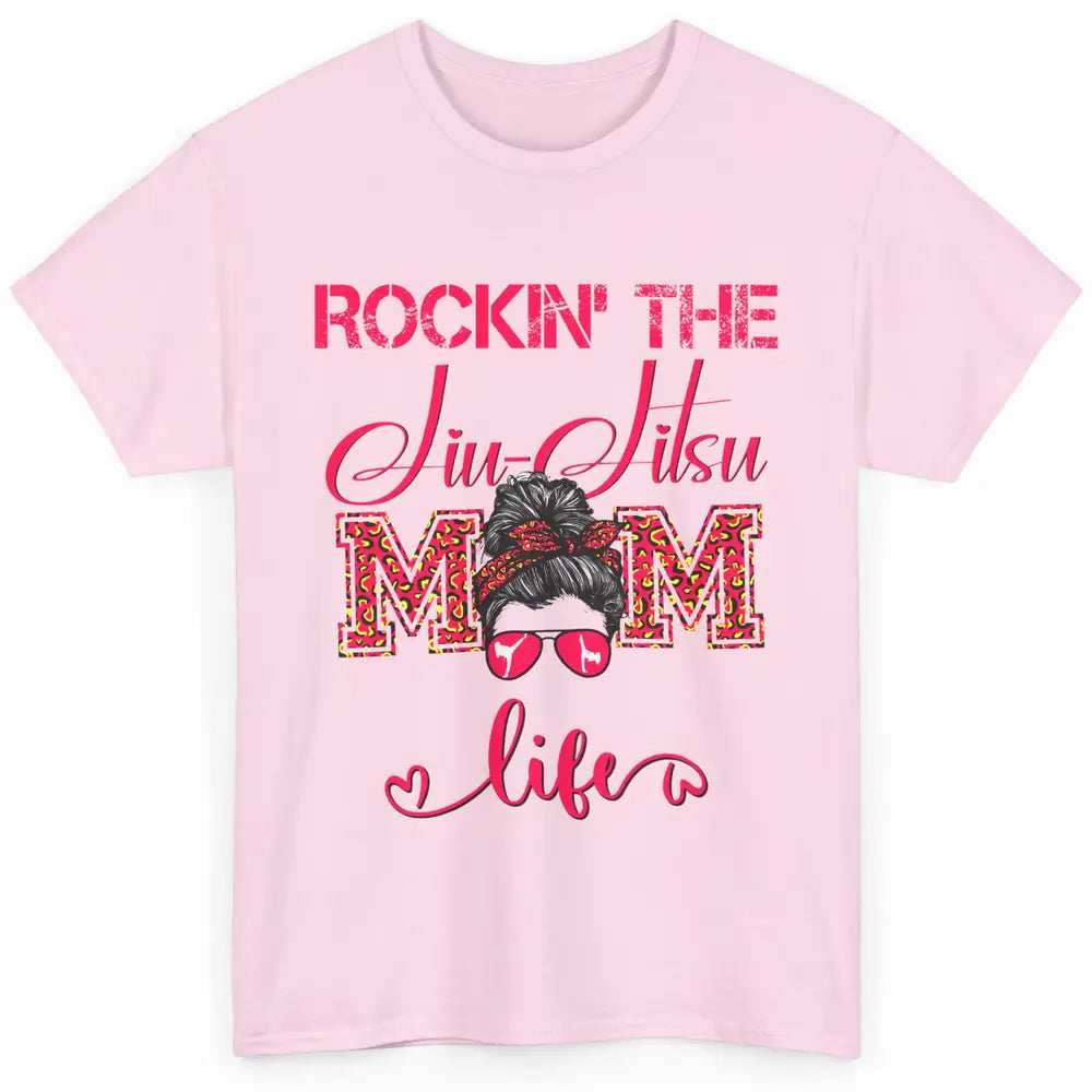 Vintage Messy Bun Jiu Jitsu Mom Life Taekwondo Martial Art Classic Unisex T-Shirt