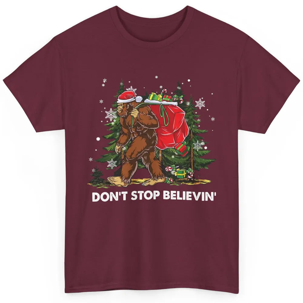 Funny Santa Bigfoot Don’t Stop Believing Christmas Tree Gift Classic Unisex T-Shirt