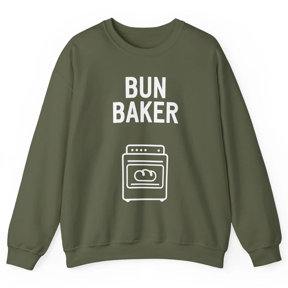 Bun Maker Bun Baker Pregnancy Announcement Baby Reveal Gift Unisex Crewneck Sweatshirt