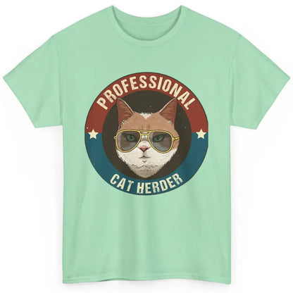 Vintage Cat Glasses Professional Cat Herder Cat Mom Cat Dad Classic Unisex T-Shirt