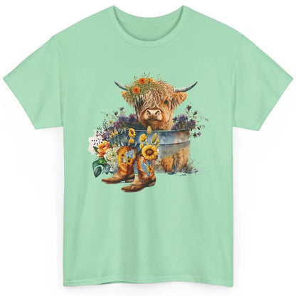 Cute Highland Cow In Metal Tub Western Cow Cowboy Boots Classic Unisex T-Shirt