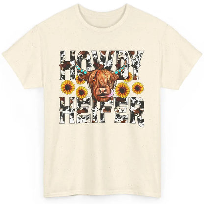 Sunflower Highland Cow Howdy Heifer Western Country Cowboy Classic Unisex T-Shirt