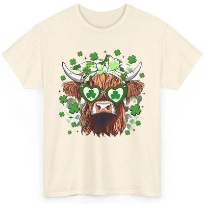 St Patrick Highland Cow Shamrock Bandana Western St Paddy Classic Unisex T-Shirt