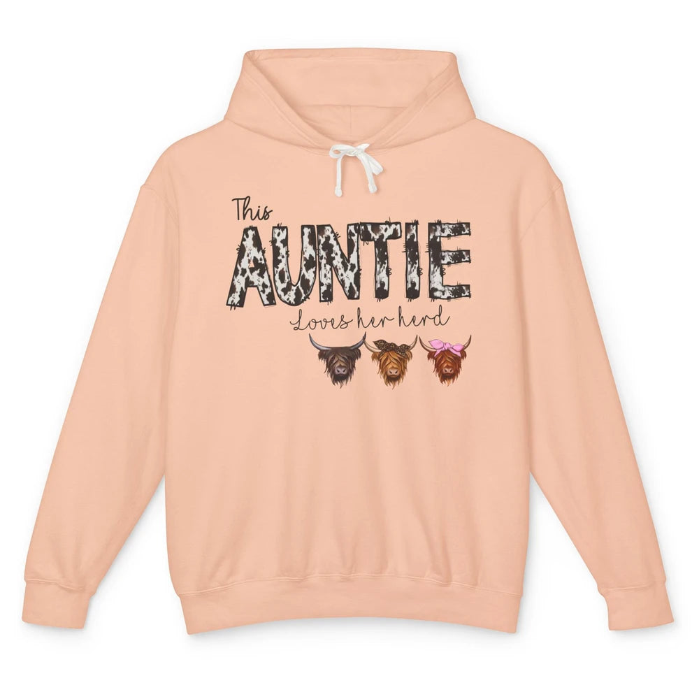 Cowhide This Auntie Love Her Herd Highland Cow Western Aunt Unisex Lightweight Hoodie